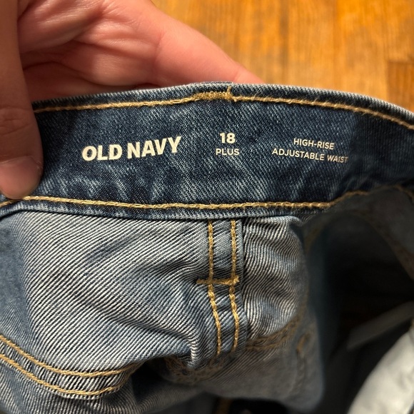 NWT Old Navy Button Fly Shorts - Picture 4 of 5